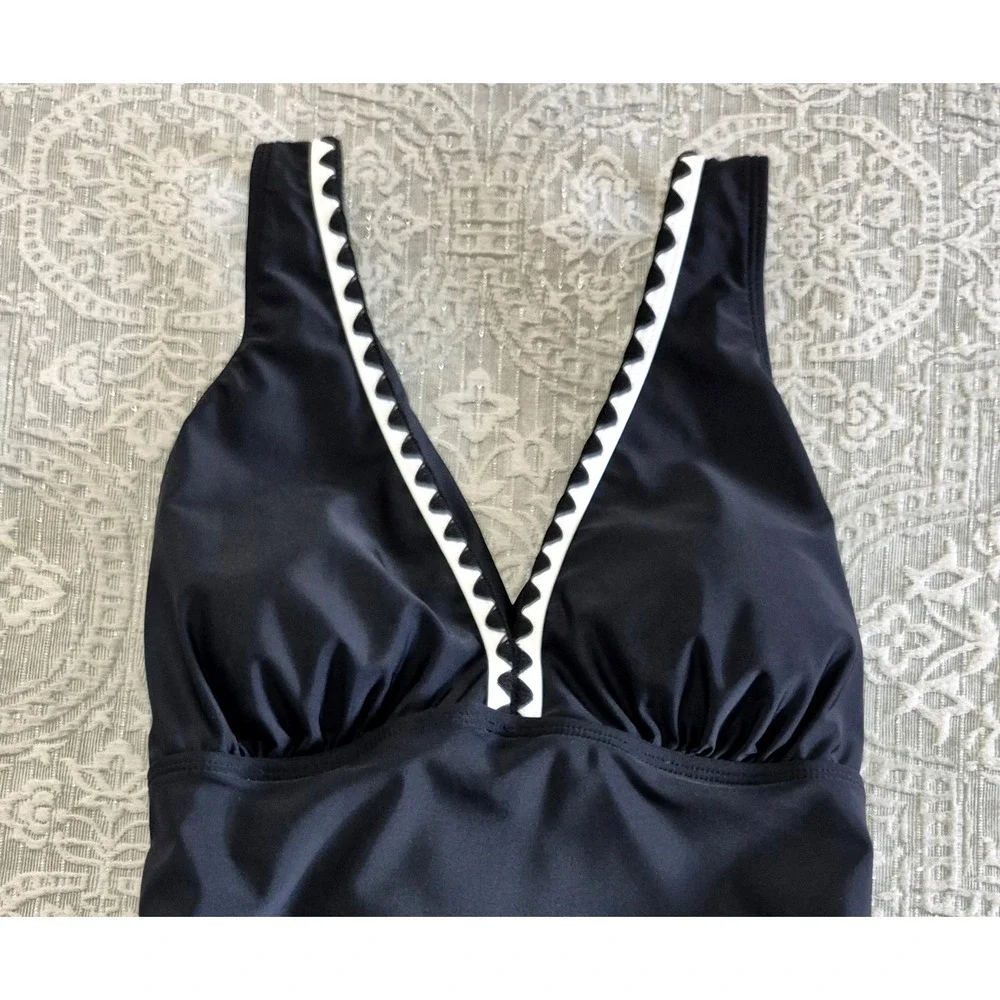 B2PRITY Womens One Piece Swimsuit Black Ric Rac Trim Ruched V-Neck Size M NWT - Picture 3 of 10